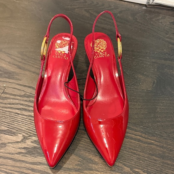 Vince Camuto Kemrie Red Patent Leather Slingback Kitten Heels - Picture 3 of 6